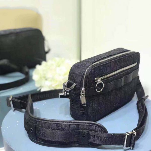 Safari messenger best sale bag
